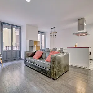 https://el-navarro-suite-by-clabao.biarritzhotels.info